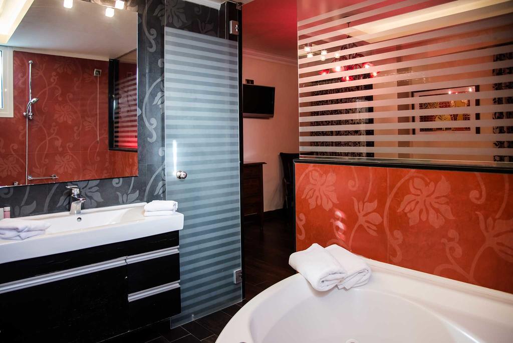 Hotel Maroussi Atenas Quarto foto