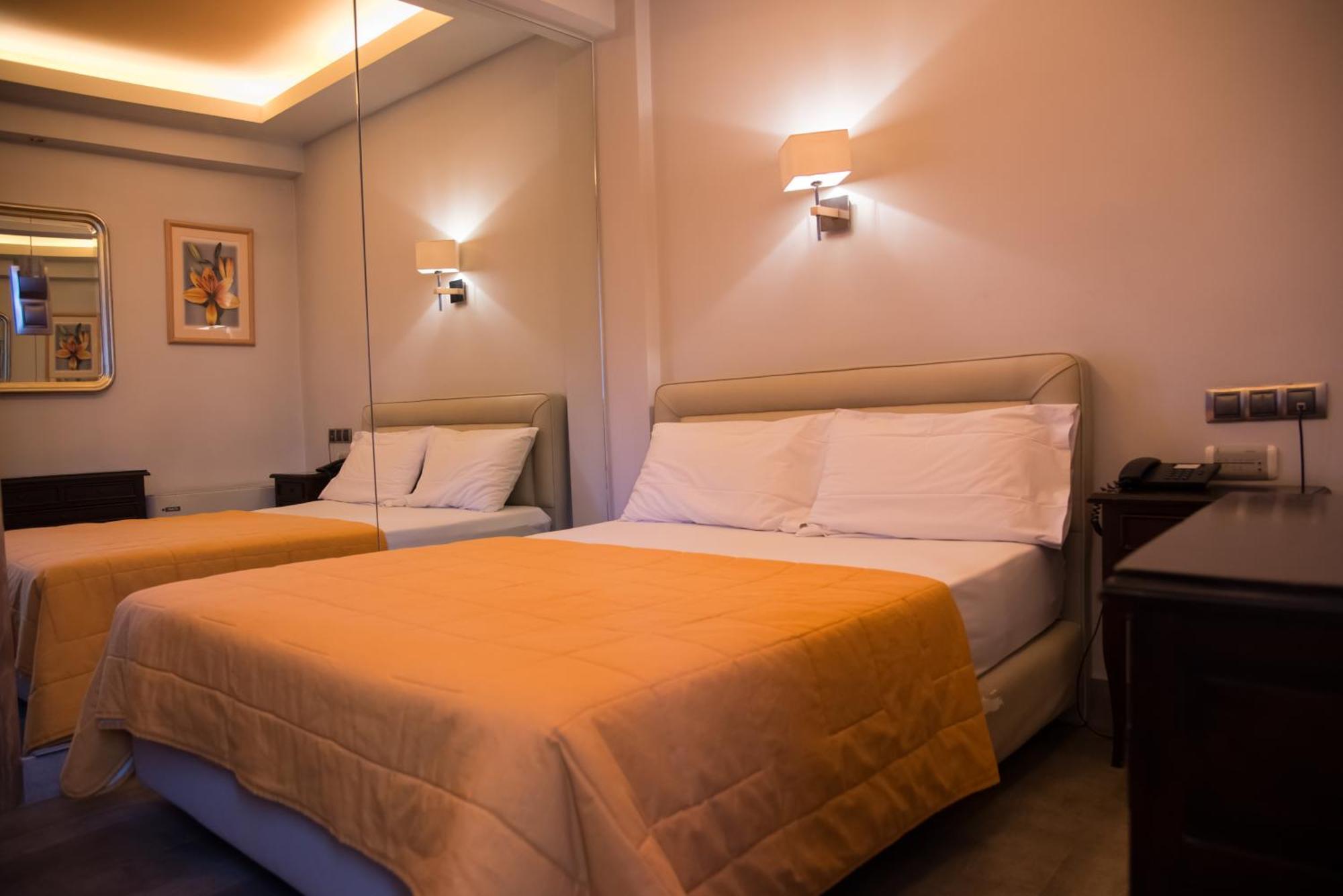 Hotel Maroussi Atenas Exterior foto