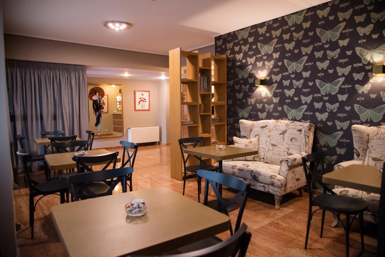 Hotel Maroussi Atenas Quarto foto